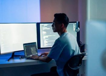 Microsoft revela su computadora cuántica comercial que llegará en 2025