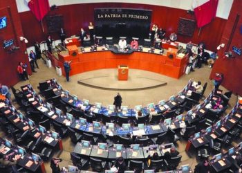 Ley de Ingresos 2025 pasa al Senado con 9.3 billones de pesos, genera dudas en legisladores