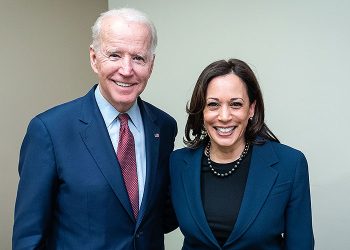 Biden bajo fuego por no ceder la candidatura a Harris a tiempo