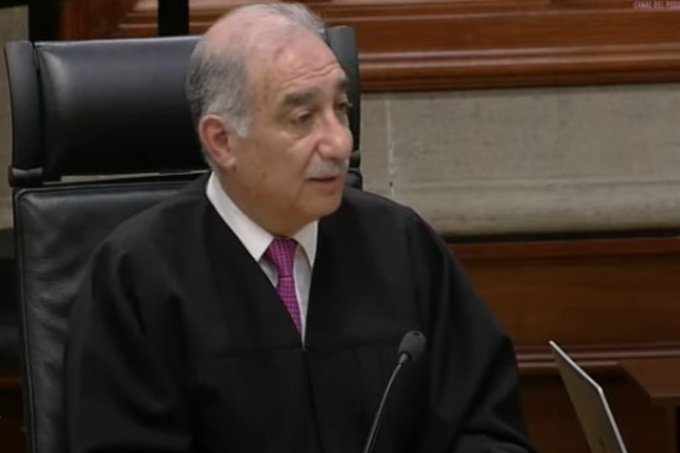 Pérez Dayán rechaza el proyecto de reforma judicial y se aparta del bloque de 8 ministros