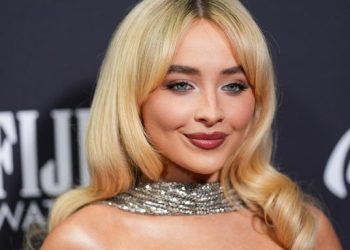 Sabrina Carpenter, la artista que más nuevos votantes registró en 2024