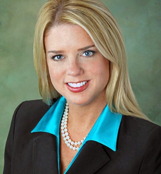 Trump nombra a Pam Bondi como fiscal general tras la salida de Matt Gaetz