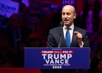 Stephen Miller, exasesor de Trump, es nombrado jefe adjunto de política