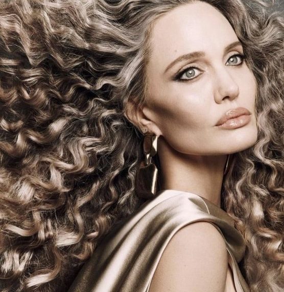 Angelina Jolie protagonizará la película Stitches de Alice Winocour