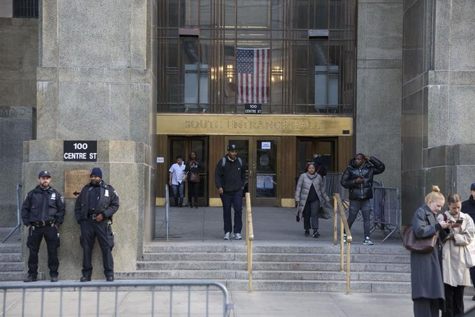 Abogados de Trump solicitan desestimación inmediata del caso por pago a la exactriz porno