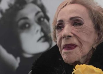 Silvia Pinal es hospitalizada por infección urinaria y otros problemas de salud