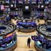 Wall Street mixto tras nuevas amenazas de Trump a México, Canadá y China