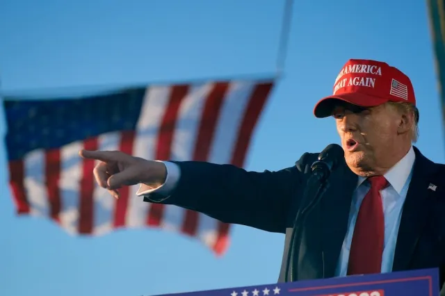 Trump incrementó su apoyo entre los votantes latinos a un 45 %, superando el récord de Bush en 2004.