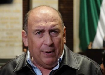 Moreira denuncia recorte al presupuesto 2025 de universidades y exige igualdad en el trato