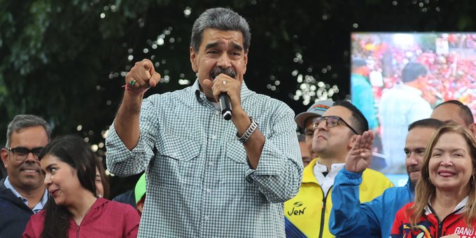 Maduro arremete contra Milei y lo acusa de desfinanciar universidades en Argentina