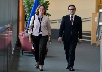 Populares y socialistas avanzan en negociaciones para desbloquear la Comisión Europea