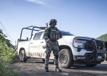 Sedena refuerza seguridad con 100 Fuerzas Especiales ante crisis en Sinaloa
