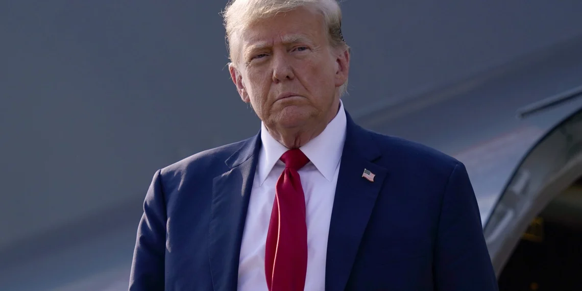 Trump inicia el recibo de informes secretos mientras se prepara para asumir la presidencia