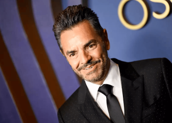 Eugenio Derbez demuestra el gran parecido con su nieta Tessa: la foto que deja claro que son idénticos