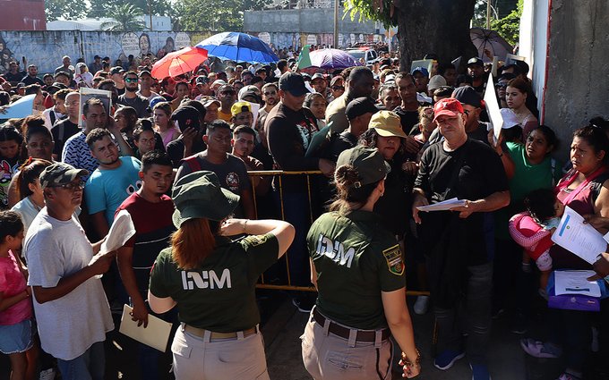 Migrantes en la frontera sur de México aceleran trámites antes de elecciones en EE.UU