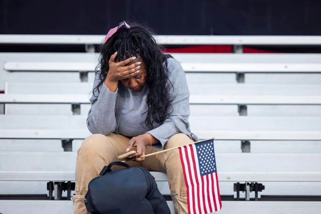 La vicepresidenta Kamala Harris reconoció su derrota ante Donald Trump en un emotivo discurso en la Universidad de Howard.