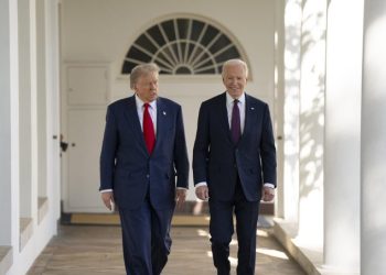 Casa Blanca alerta sobre retrasos en la transición de poder de Trump
