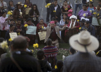 Indígenas guatemaltecos exigen justicia por las matanzas durante la guerra civil