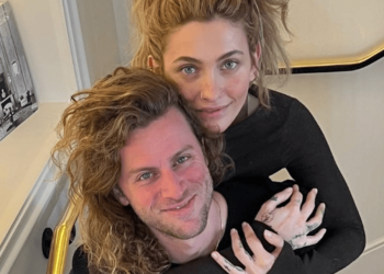 Paris Jackson se compromete con Justin ‘Blue’ Long