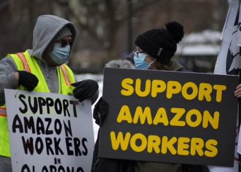 Empleados de Amazon inician huelga en EE.UU. por mejores condiciones laborales