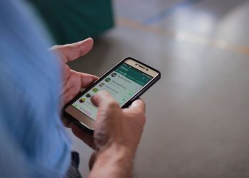 WhatsApp es reconocido como medio válido para justificar ausencias laborales