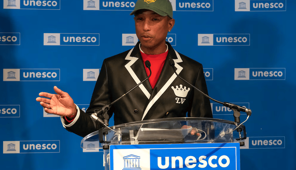Pharrell Williams asume el cargo de embajador de buena voluntad de la UNESCO para la educación y las artes