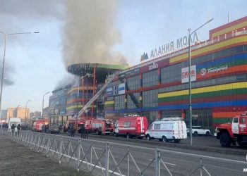 Dron derribado provoca explosión en centro comercial ruso: una mujer muerta y dos heridos