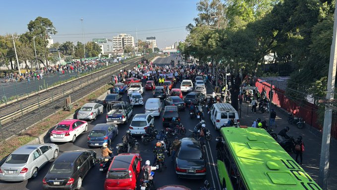 Bloqueos de transportistas afectan vialidades en CDMX y Estado de México