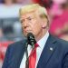 Trump advierte a México y Canadá sobre detener el flujo de migrantes