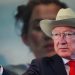 Ken Salazar destaca cooperación en seguridad tras deportación de Osiel Cárdenas