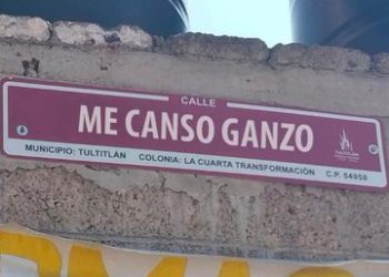 Vecinos de la colonia 4T en Tultitlán logran retirar nombres polémicos de calles