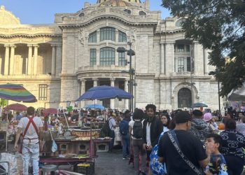 Operativo en Bellas Artes: Vendedores se trasladan a la Alameda Central