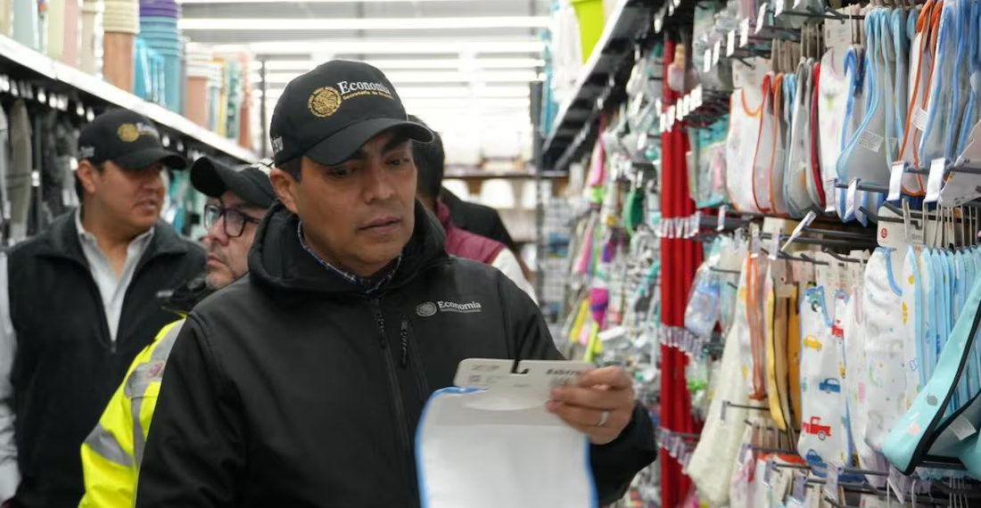 Marcelo Ebrard anuncia decomiso de 3 millones de productos ilegales en Ensenada
