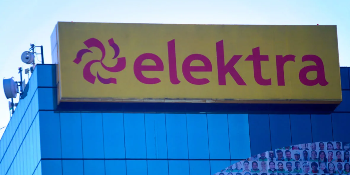 Elektra concluye su etapa en la BMV y se privatiza