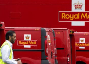 Reino Unido aprueba la venta de Royal Mail al millonario checo Kretinsky
