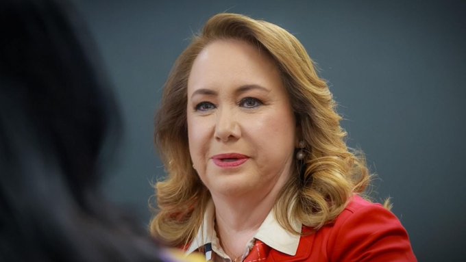 Yasmín Esquivel responde a la UNAM tras cierre de investigación por plagio de su título