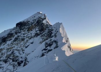Nepal refuerza la protección del Everest con nuevas tarifas y restricciones