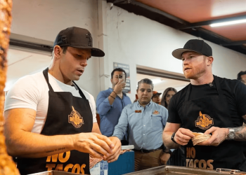 Canelo Álvarez y su hermano abren taquería en Estados Unidos