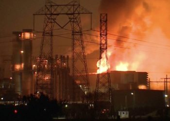 Incendio en planta eléctrica Moss Landing provoca evacuaciones en California