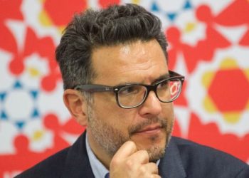 Buscan al poeta mexicano Julio Trujillo desaparecido en Inglaterra