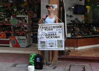 Rusos huyen a México para escapar de la guerra y la discriminación LGBTI