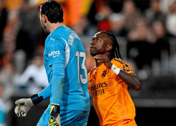 Vinicius Jr. expulsado en el primer partido de 2025 tras incidente en Valencia