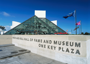 ¿Es el Salón de la Fama del Rock & Roll un homenaje o una traición a su esencia?