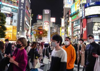 Récord de suicidios entre estudiantes en Japón