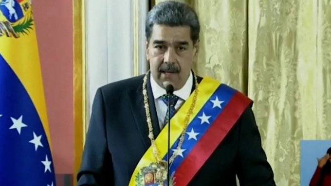 Maduro asume su tercer mandato en medio de acusaciones de fraude y tensiones políticas