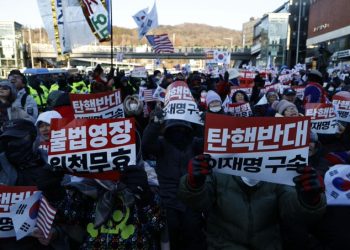 Tensiones en Seúl por nuevas protestas y el operativo de arresto suspendido de Yoon Suk-yeol