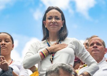Machado llama a movilización antes de la investidura presidencial en Venezuela