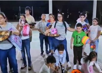 El CJNG reparte roscas de reyes y juguetes en Tabasco a nombre del “Señor 88”