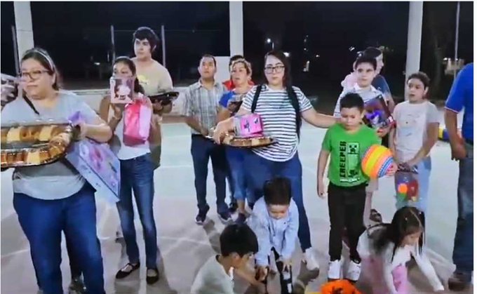 El CJNG reparte roscas de reyes y juguetes en Tabasco a nombre del “Señor 88”