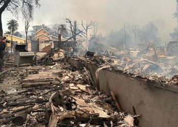 Más de 11,000 regresan a casa tras incendios en Los Ángeles